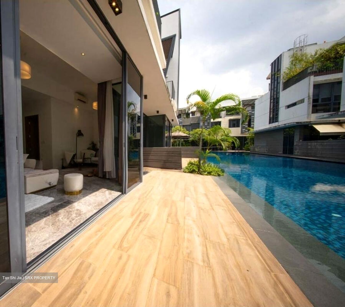 Sunrise Terrace (D28), Terrace #517908591